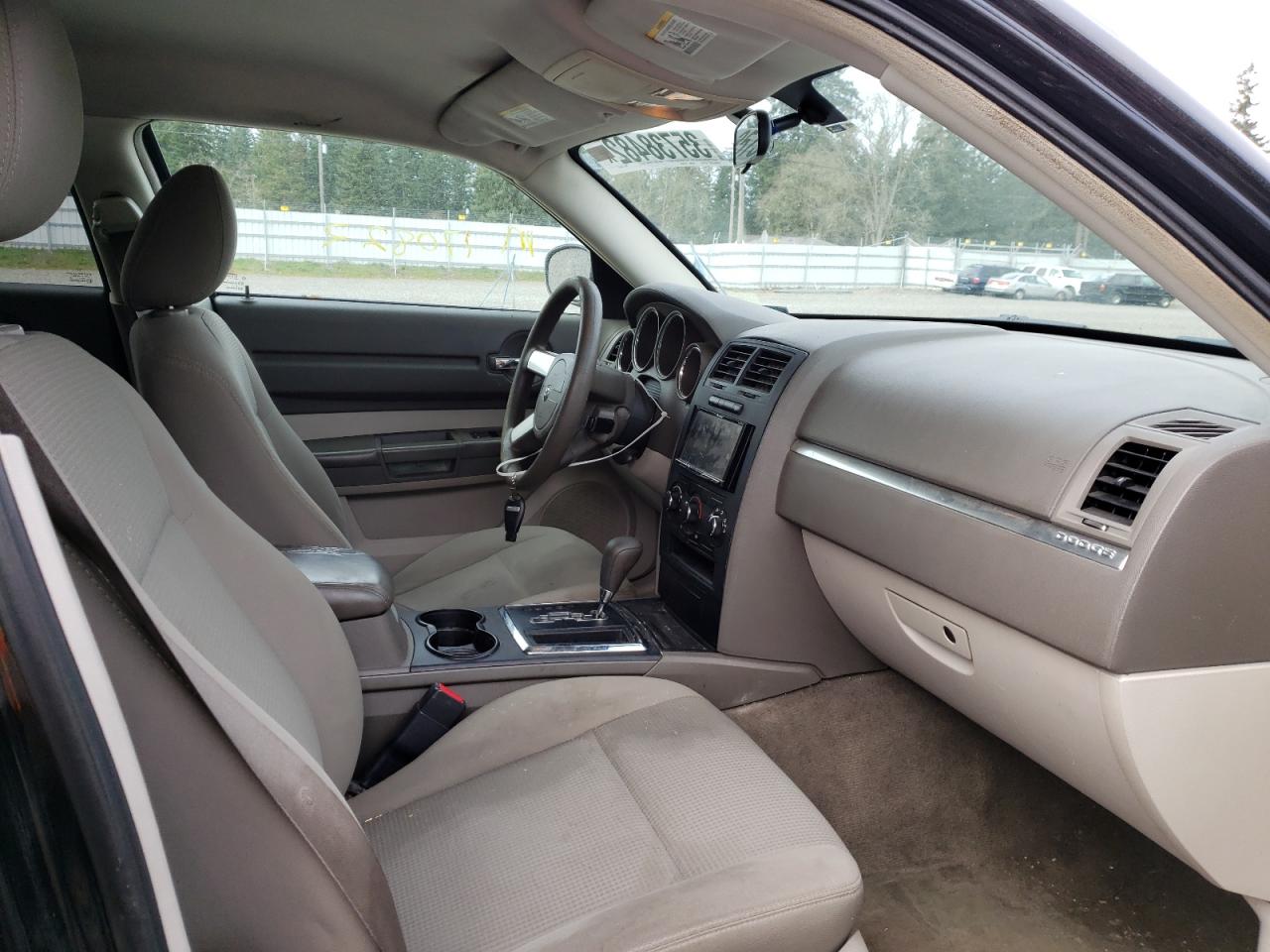 Photo 5 from auction – 2008 DODGE MAGNUM with VIN 2D4FV47T18H144153