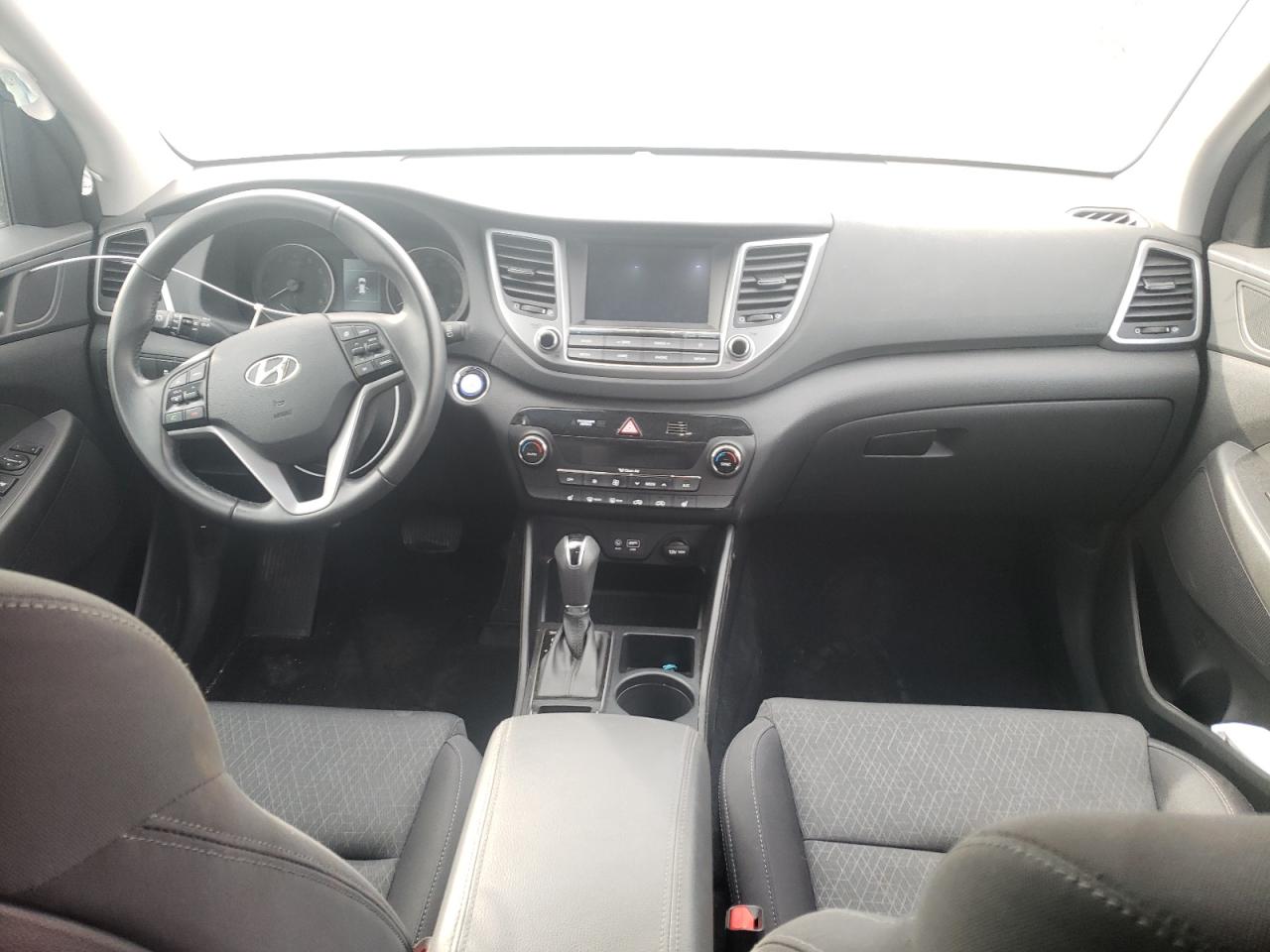 Photo 9 from auction – 2018 HYUNDAI TUCSON VAL with VIN KM8J3CA29JU734364