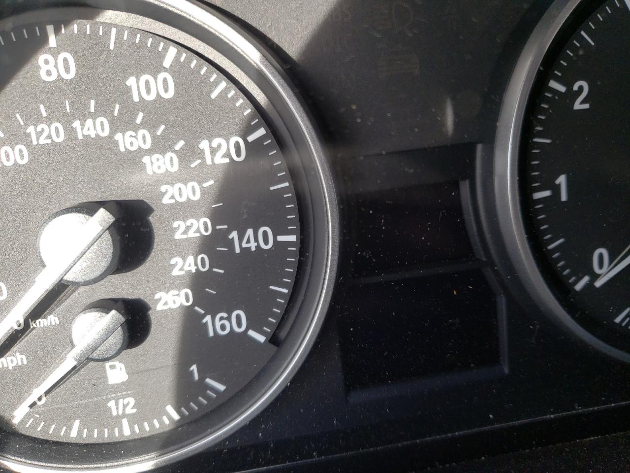 Photo 8 from auction – 2011 BMW 328 I with VIN WBAPH7G55BNN05794