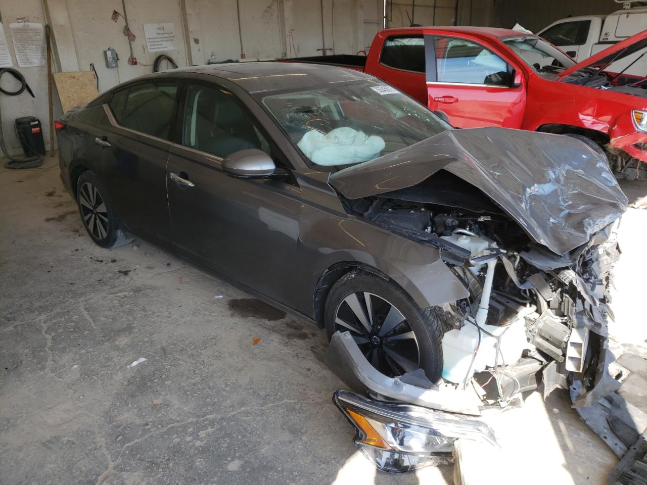 Photo 1 from auction – 2019 NISSAN ALTIMA SL with VIN 1N4BL4EV1KC112681