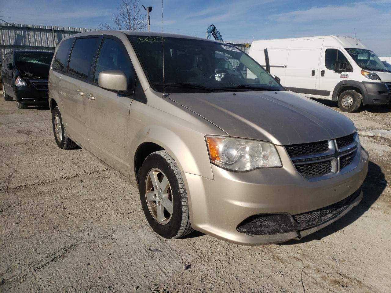 DODGE GRAND CARA 2013 z numerem VIN 2C4RDGCG7DR528319 - Zdjęcie z aukcji