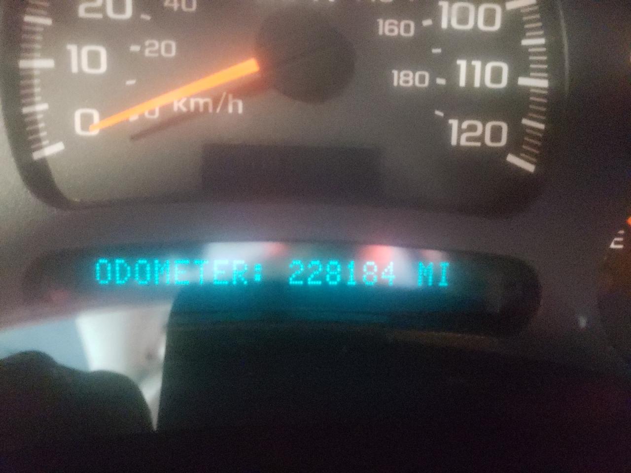 Photo 8 from auction – 2004 CHEVROLET SILVERADO with VIN 2GCEC13T741325571