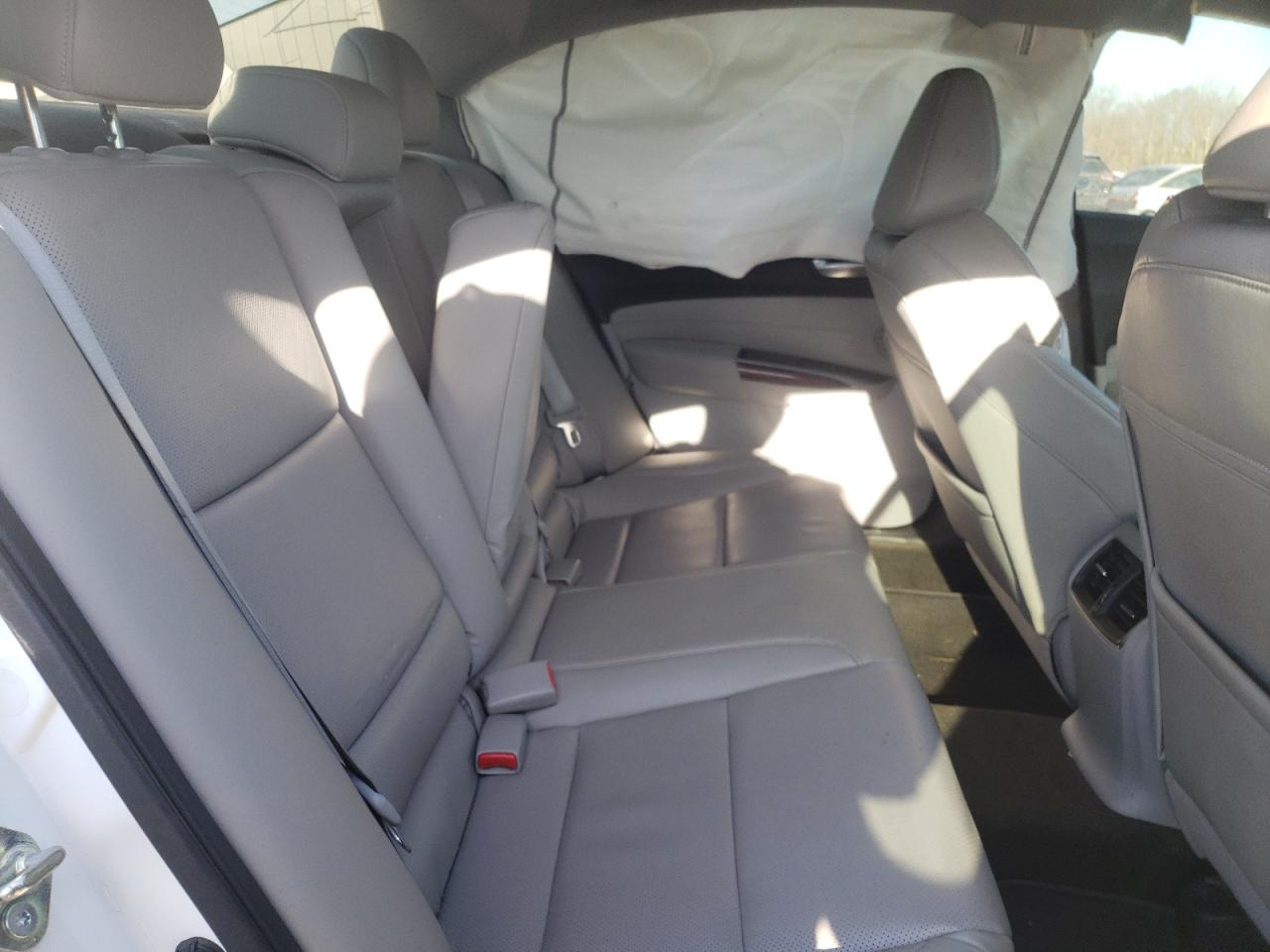 Photo 6 from auction – 2015 ACURA TLX TECH with VIN 19UUB2F57FA002259