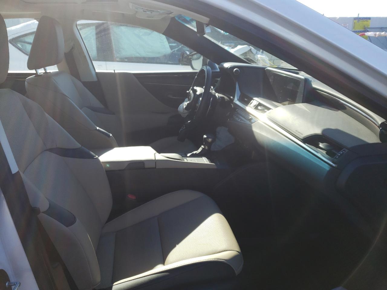 Photo 5 from auction – 2020 LEXUS ES 350 with VIN 58ADZ1B11LU065122