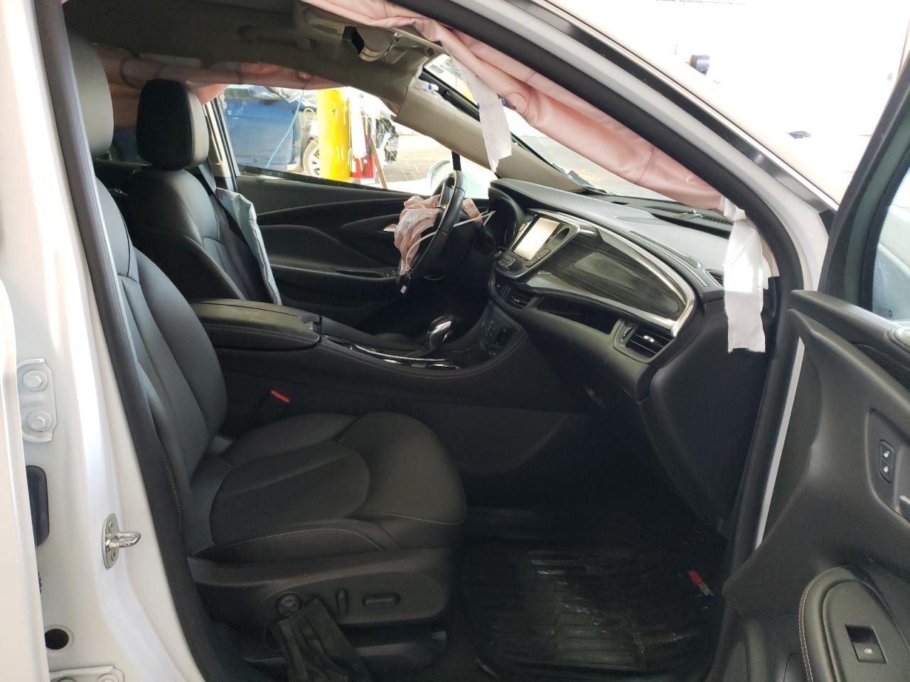 Photo 5 from auction – 2017 BUICK ENVISION P with VIN LRBFXESX7HD118188