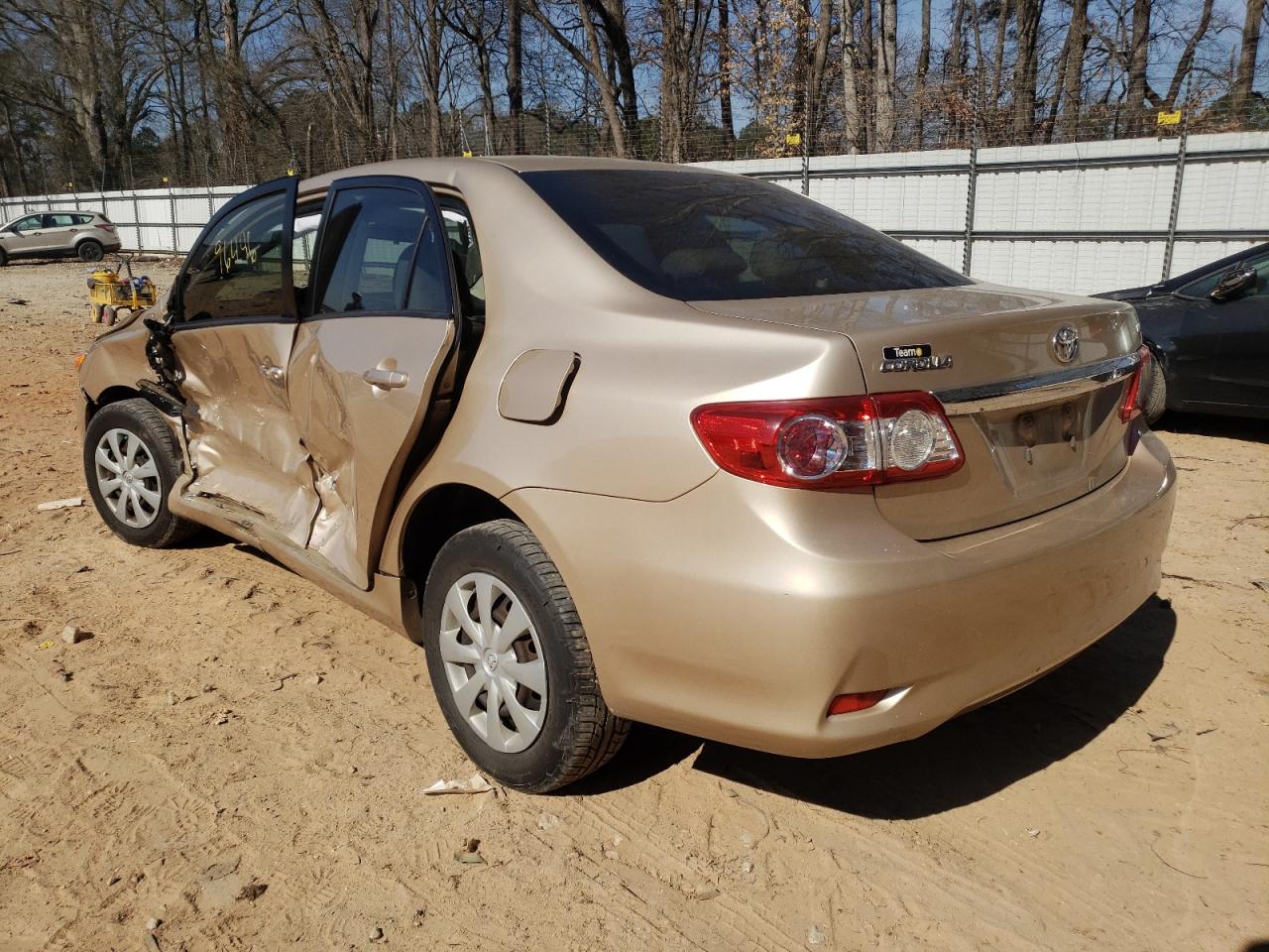 Photo 3 from auction – 2011 TOYOTA COROLLA BA with VIN JTDBU4EE8B9137064