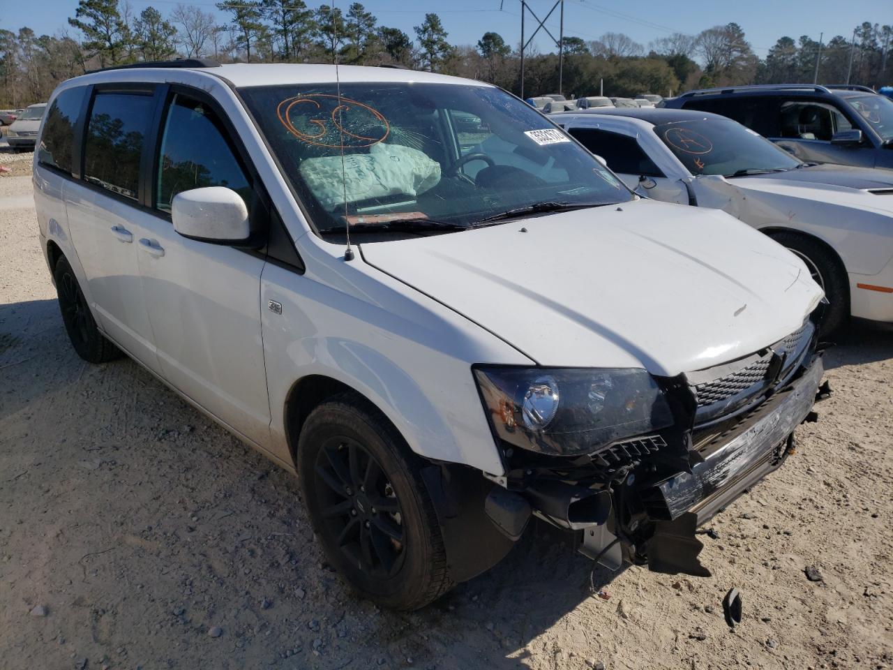 DODGE GRAND CARA 2019 with VIN 2C4RDGCGXKR809219 - Photo from auction