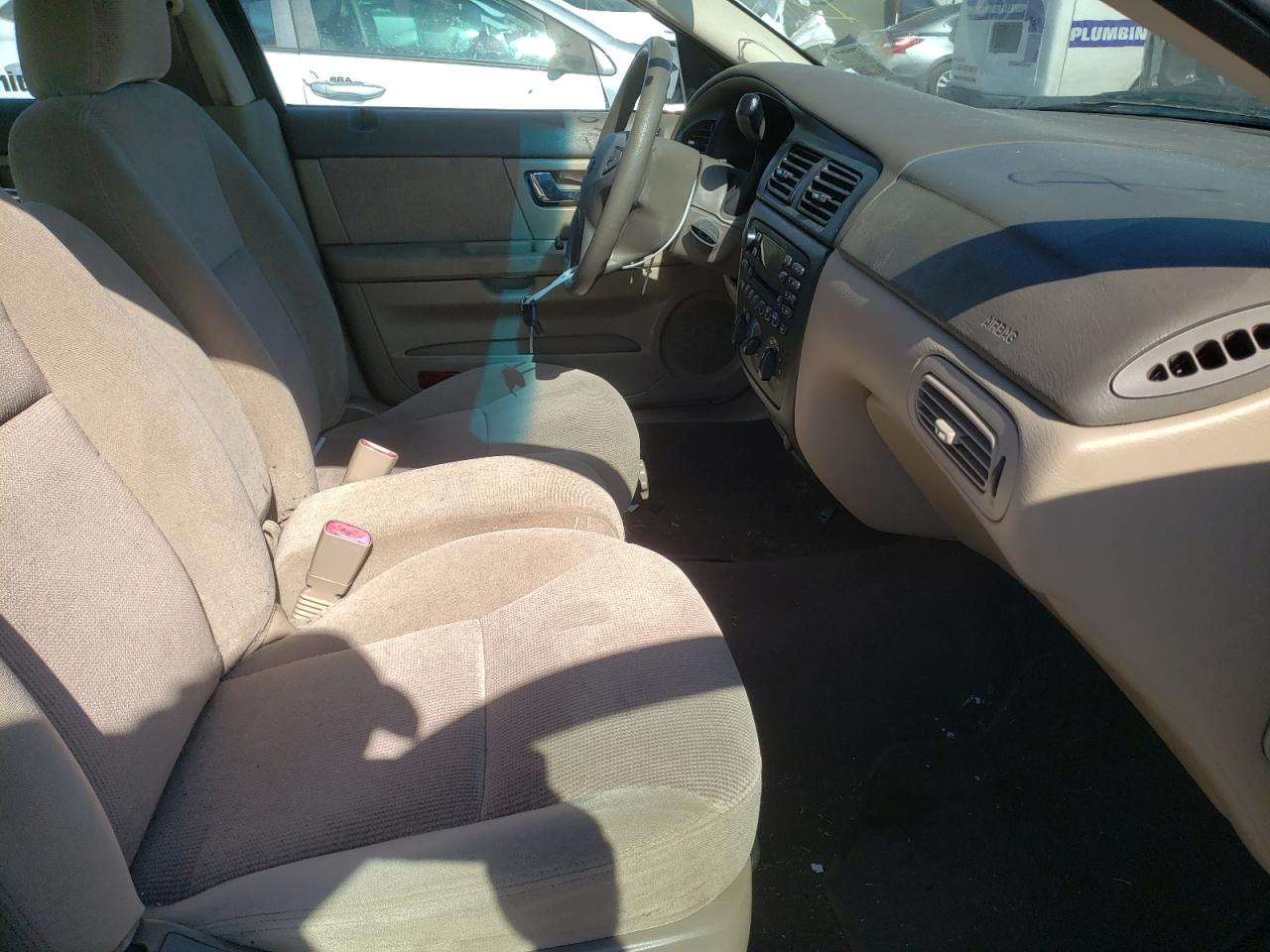 Photo 5 from auction – 2001 FORD TAURUS SES with VIN 1FAFP55U31A173849