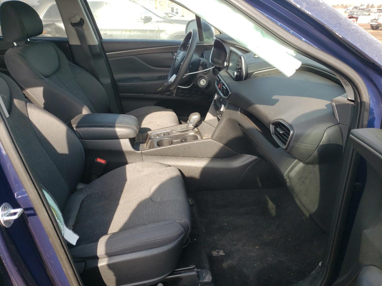 Photo 5 from auction – 2019 HYUNDAI SANTA FE S with VIN 5NMS2CAD3KH118374
