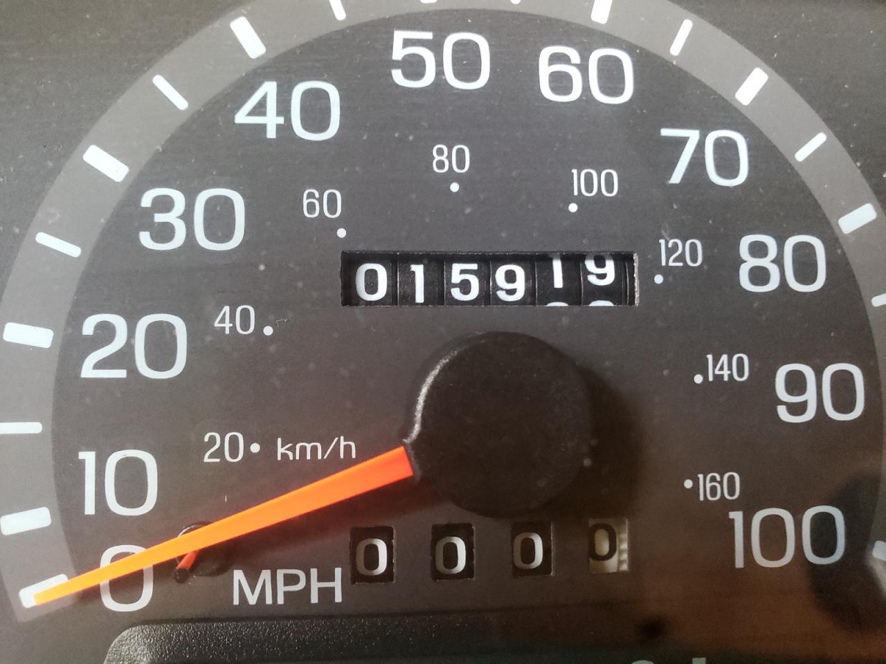 Photo 8 from auction – 2002 FORD ECONOLINE with VIN 1FDXE45S22HA38346