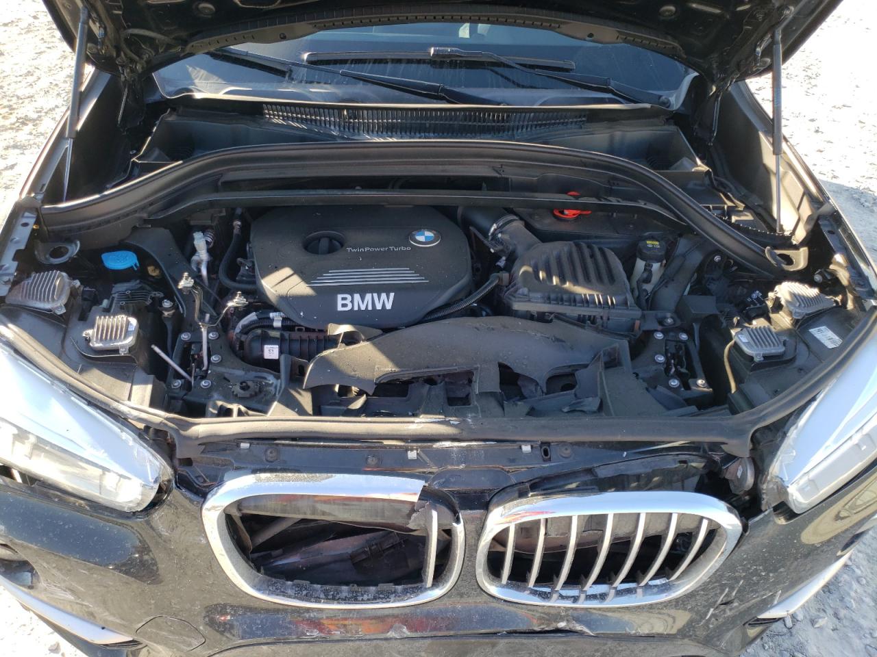 Photo 7 from auction – 2017 BMW X1 XDRIVE2 with VIN WBXHT3Z31H4A58346