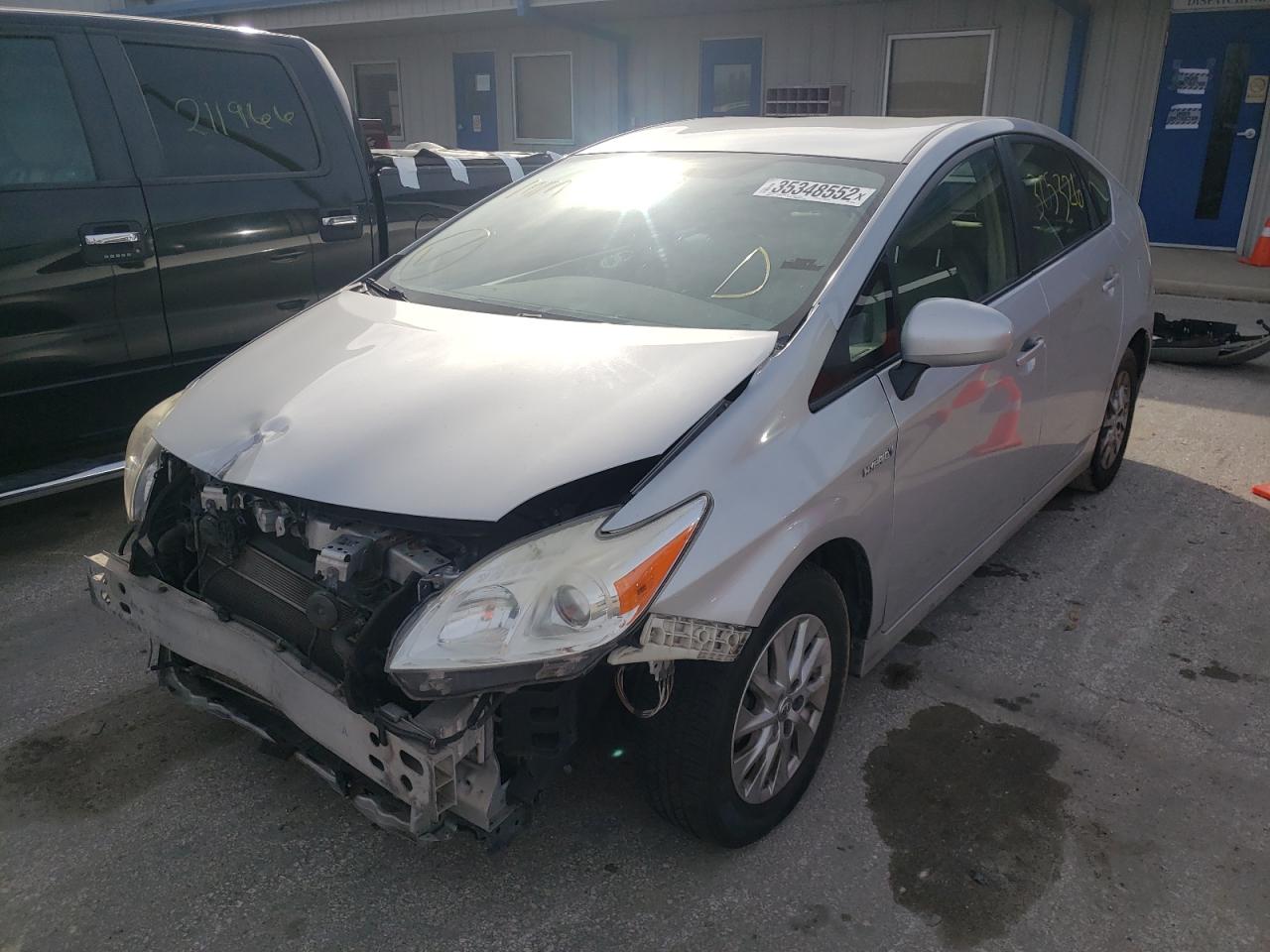 Photo 2 from auction – 2015 TOYOTA PRIUS with VIN JTDKN3DU6F0440368