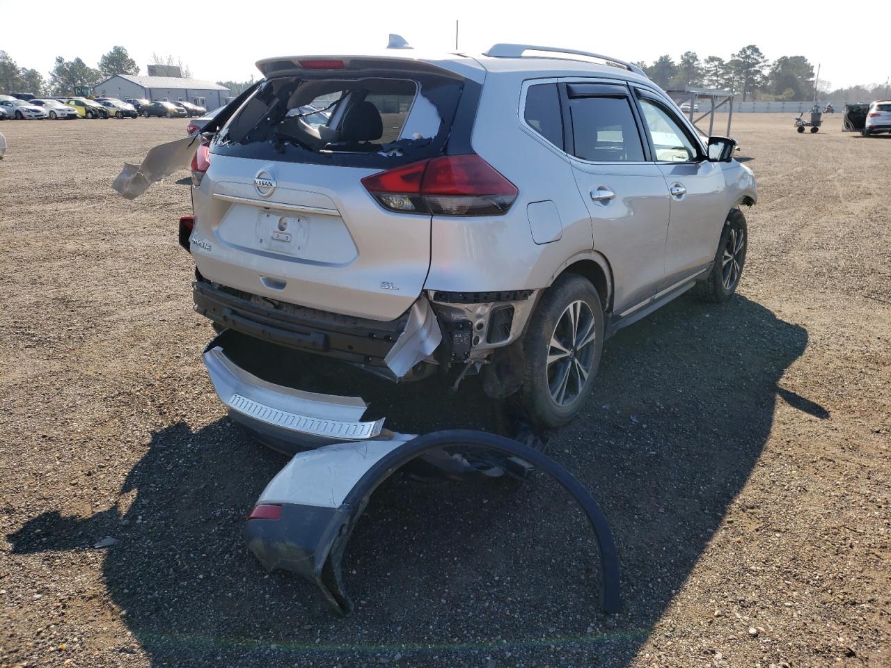 Photo 4 from auction – 2018 NISSAN ROGUE S with VIN JN8AT2MT5JW466943