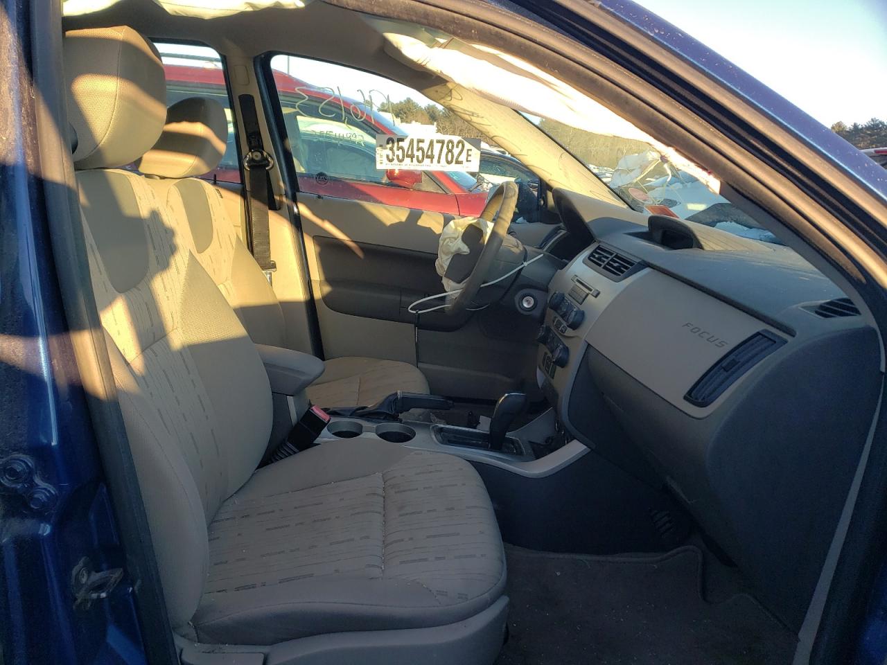 Photo 5 from auction – 2009 FORD FOCUS SE with VIN 1FAHP35N89W164052