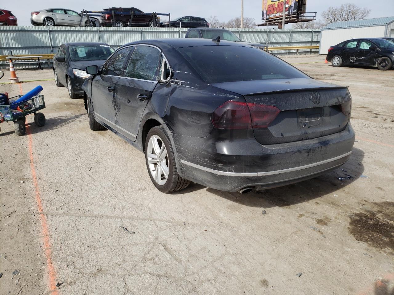Photo 3 from auction – 2013 VOLKSWAGEN PASSAT SEL with VIN 1VWCM7A31DC086309