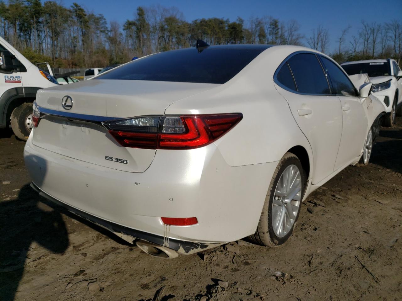 Photo 4 from auction – 2017 LEXUS ES 350 with VIN 58ABK1GG4HU044135