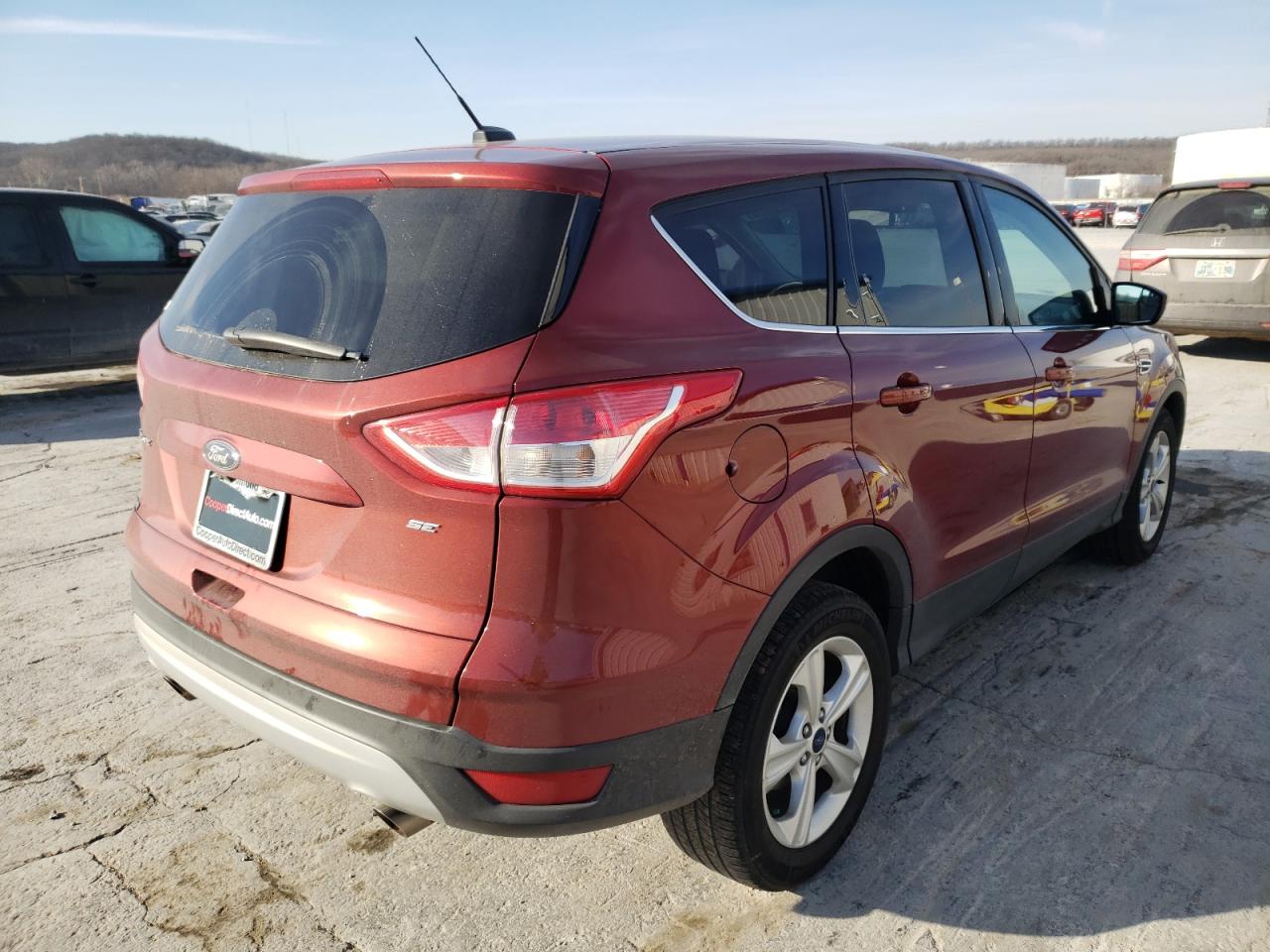 Photo 4 from auction – 2016 FORD ESCAPE SE with VIN 1FMCU0G77GUA38831