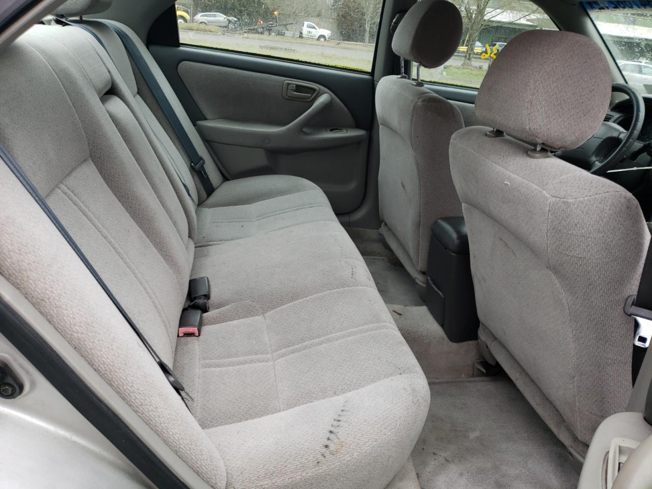 Photo 6 from auction – 2001 TOYOTA CAMRY CE with VIN 4T1BG22K01U048764