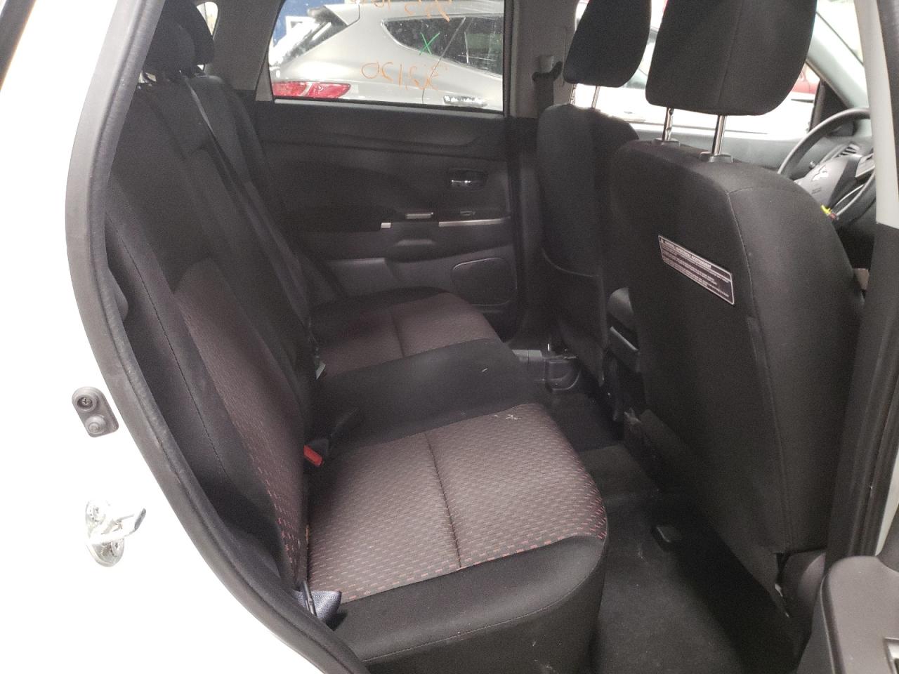 Photo 6 from auction – 2018 MITSUBISHI OUTLANDER with VIN JA4AR3AU2JZ013336