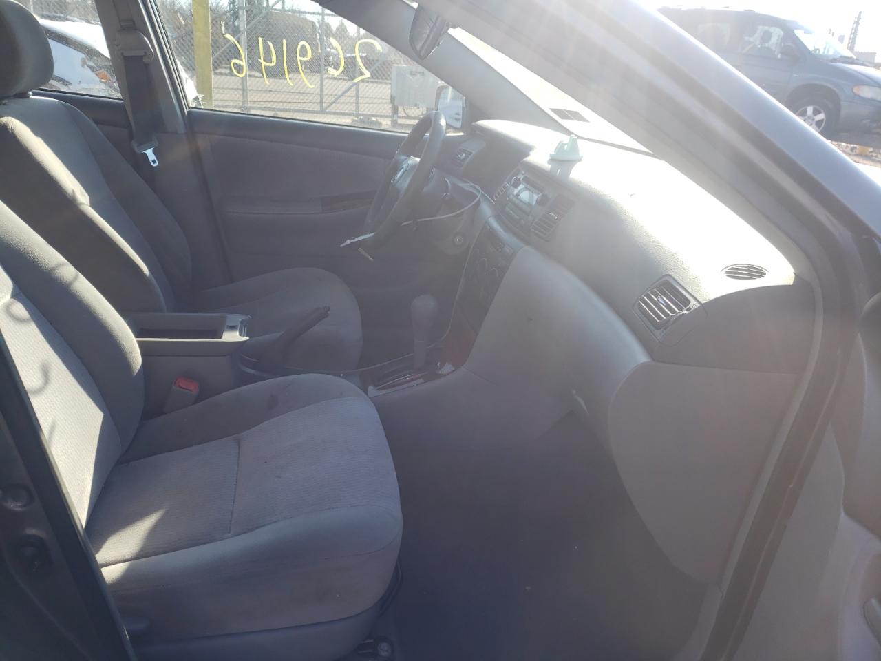 Photo 5 from auction – 2005 TOYOTA COROLLA CE with VIN 1NXBR30E35Z449387