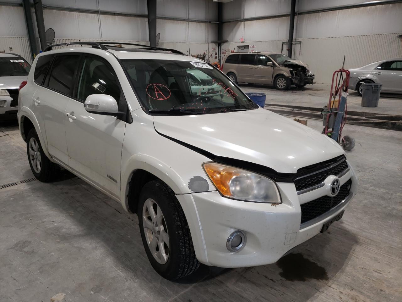 TOYOTA RAV4 LIMIT 2009 with VIN JTMBK31V095082259 - Photo from auction