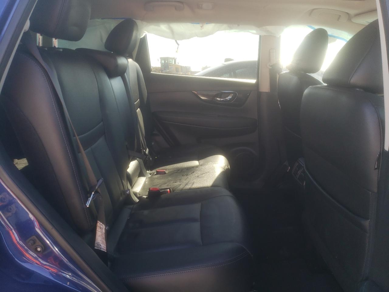 Photo 6 from auction – 2018 NISSAN ROGUE S with VIN 5N1AT2MT2JC844886