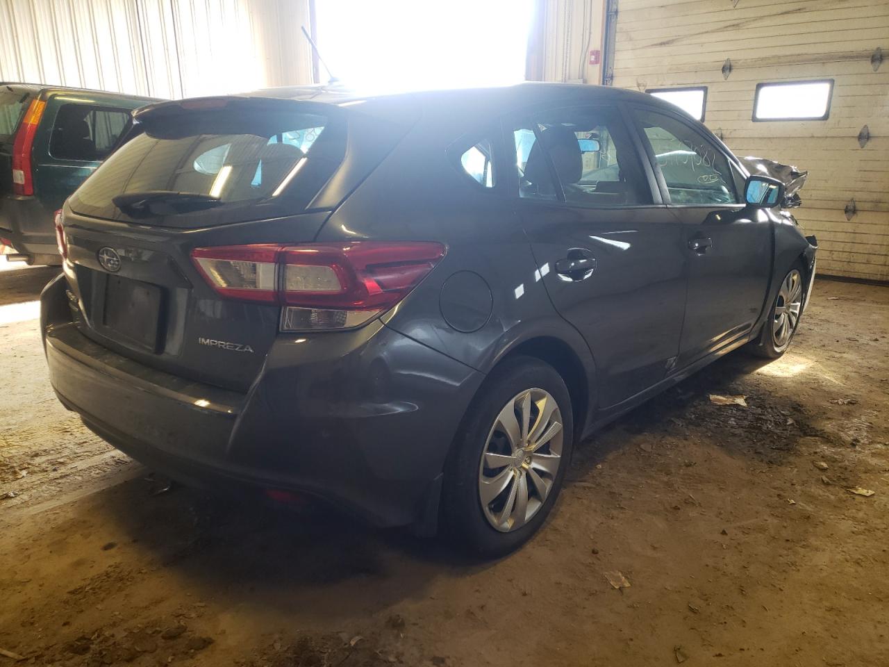 Photo 4 from auction – 2018 SUBARU IMPREZA with VIN 4S3GTAA63J1718488