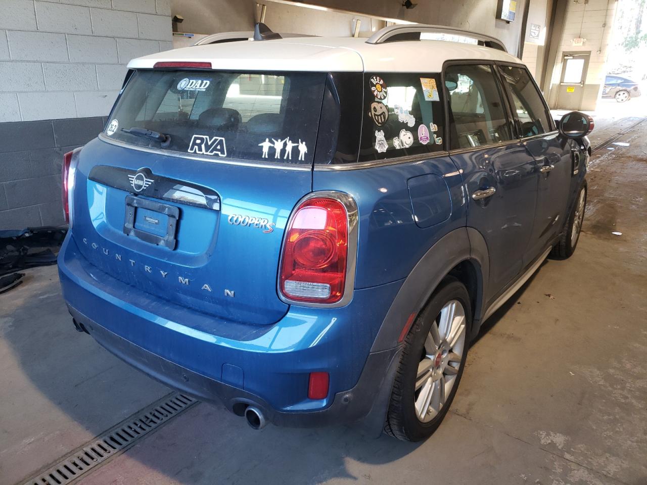 Photo 4 from auction – 2019 MINI COOPER S C with VIN WMZYT5C56K3E64512