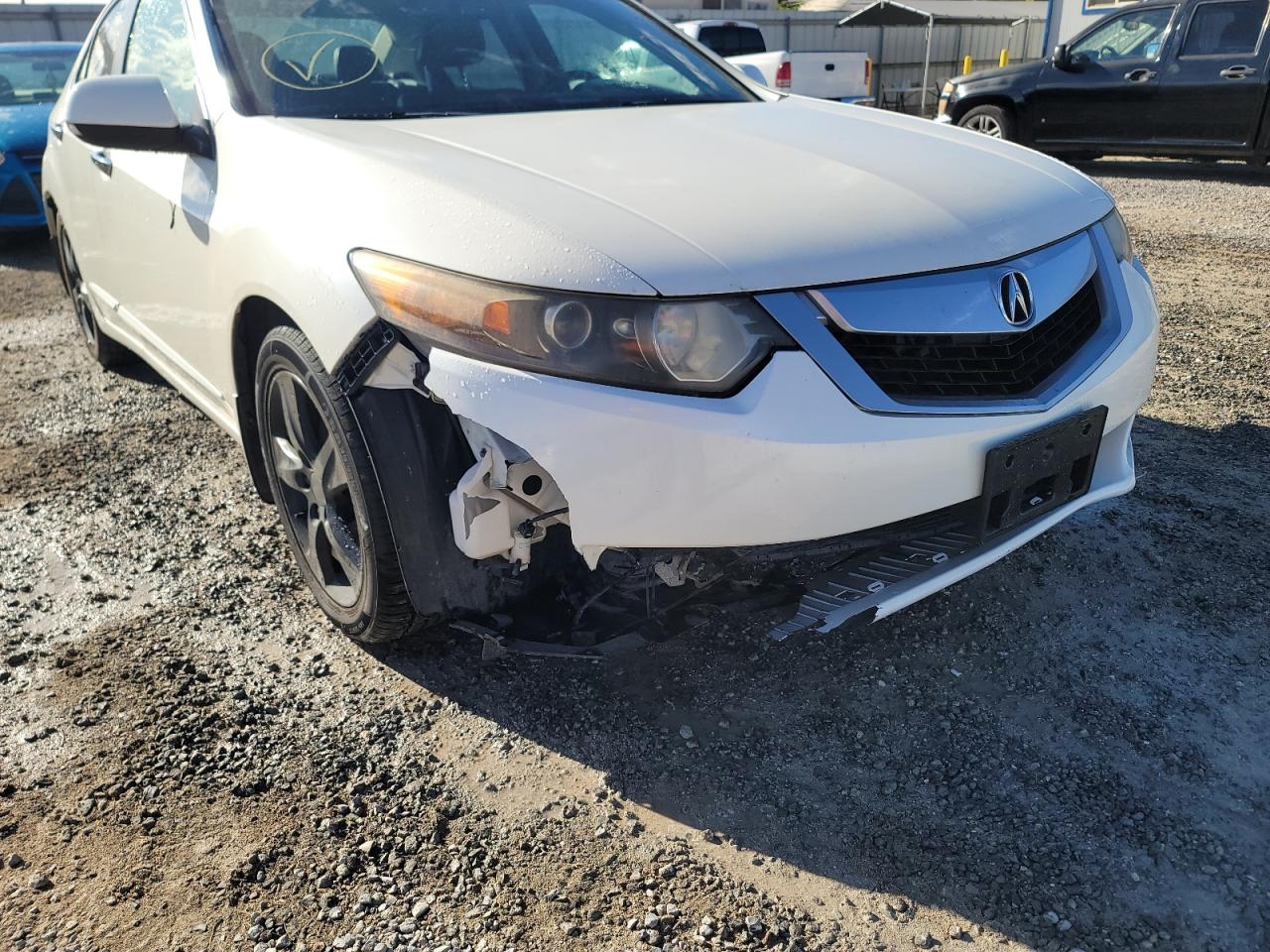 Photo 9 from auction – 2010 ACURA TSX with VIN JH4CU2F65AC031509