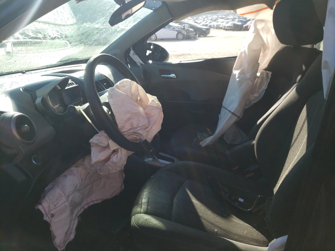 Photo 5 from auction – 2016 CHEVROLET SONIC LT with VIN 1G1JC5SH2G4156449