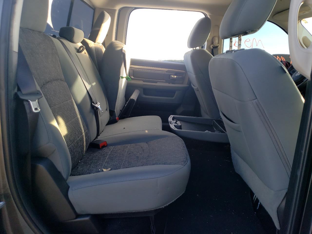 Photo 6 from auction – 2017 RAM 1500 SLT with VIN 3C6RR6LT5HG584402