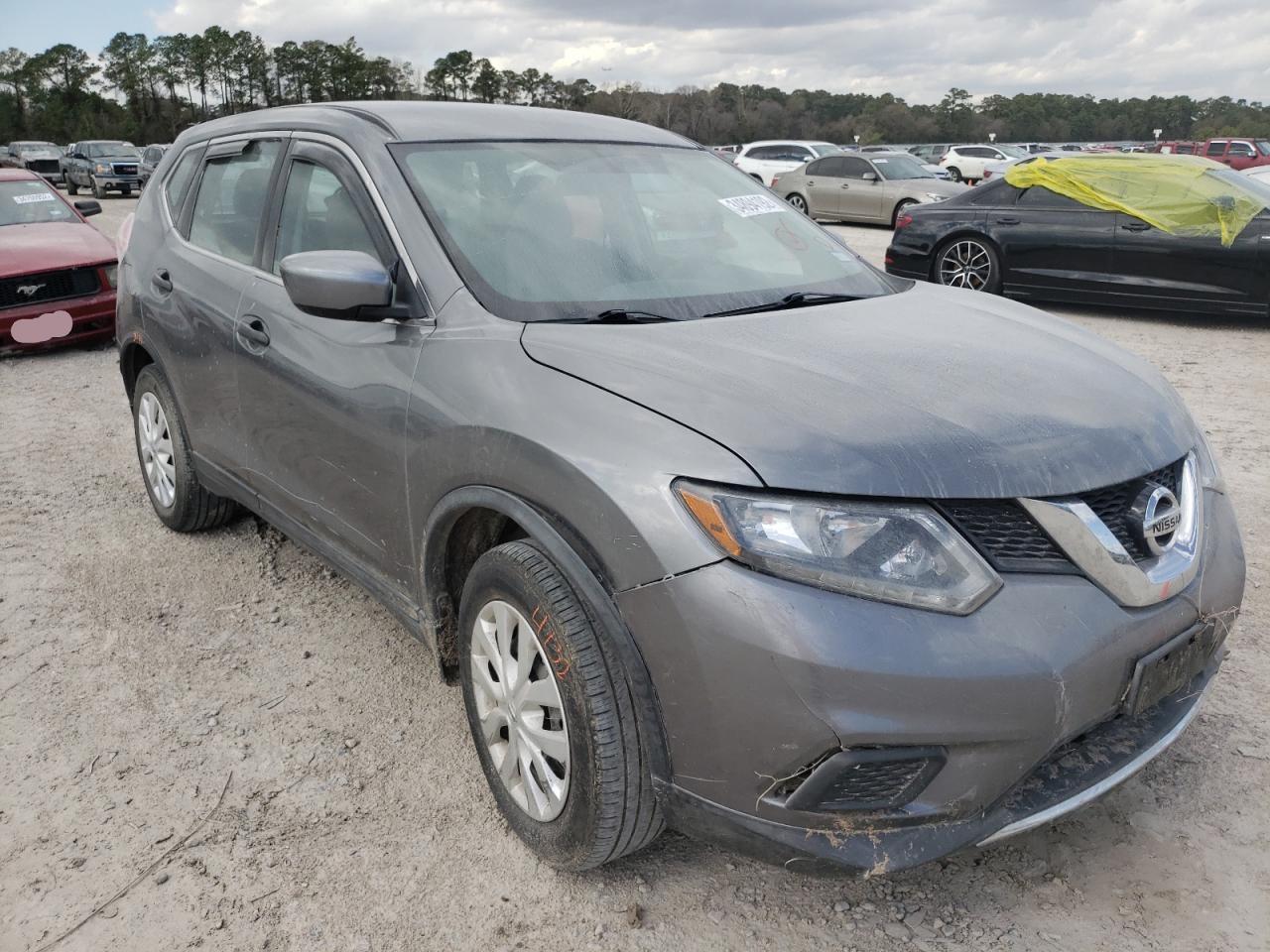 NISSAN ROGUE S 2016 with VIN KNMAT2MT1GP732375 - Photo from auction