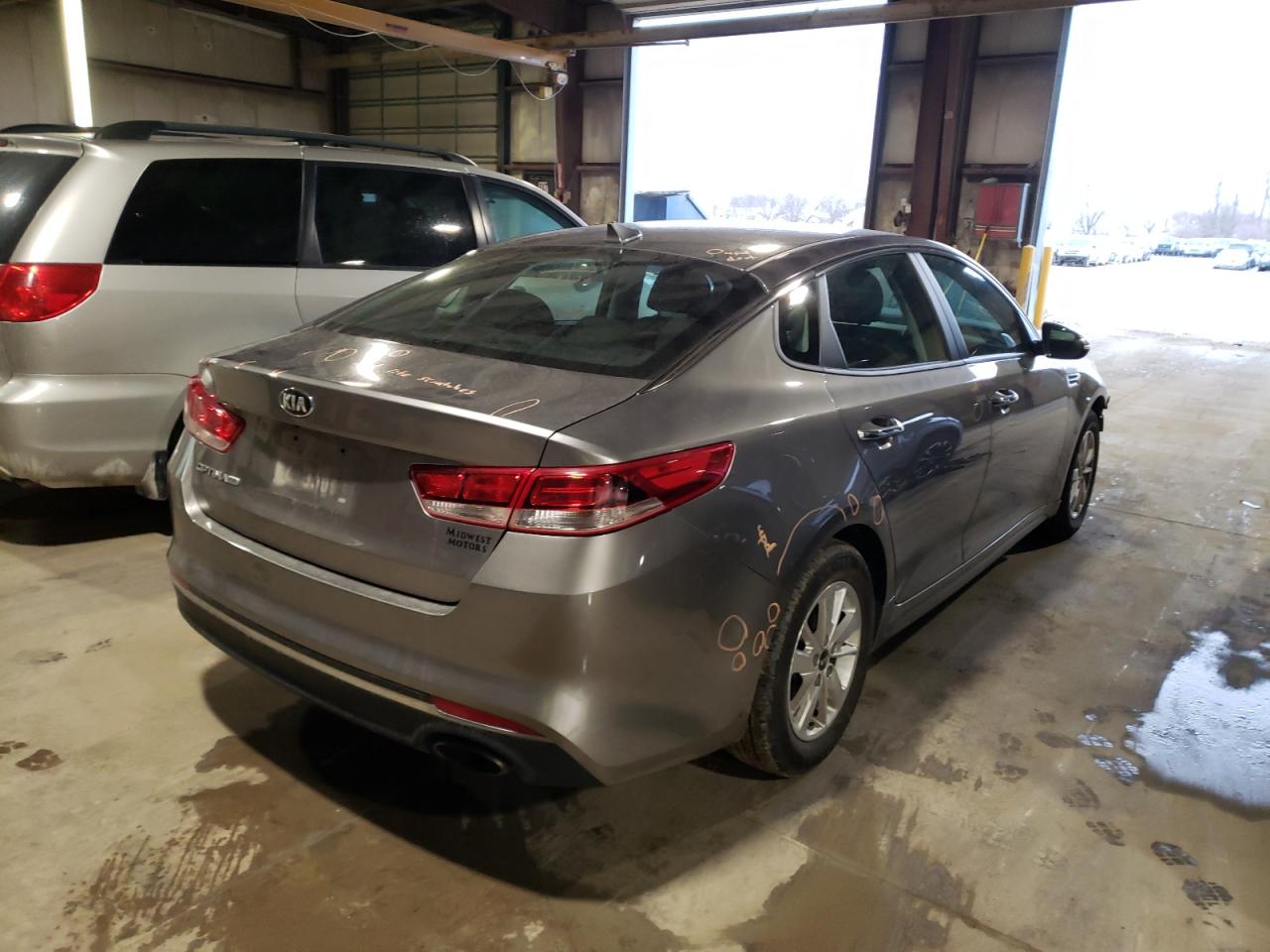 Photo 4 from auction – 2016 KIA OPTIMA LX with VIN 5XXGT4L31GG033083