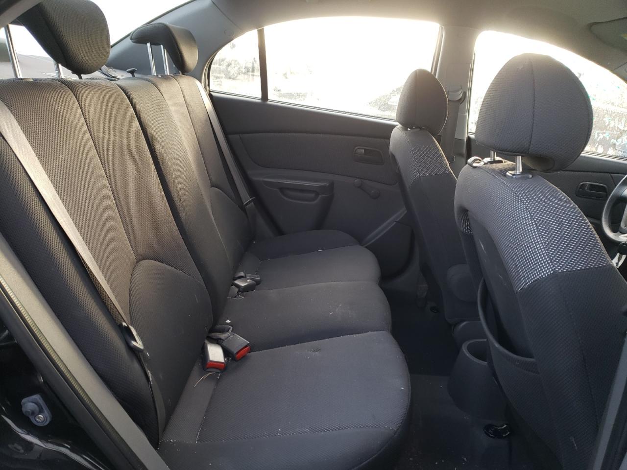 Photo 6 from auction – 2008 KIA RIO BASE with VIN KNADE123986355660