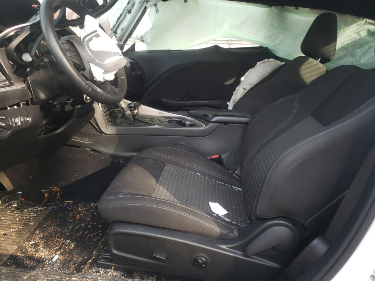 Photo 5 from auction – 2019 DODGE CHALLENGER with VIN 2C3CDZAG0KH620612