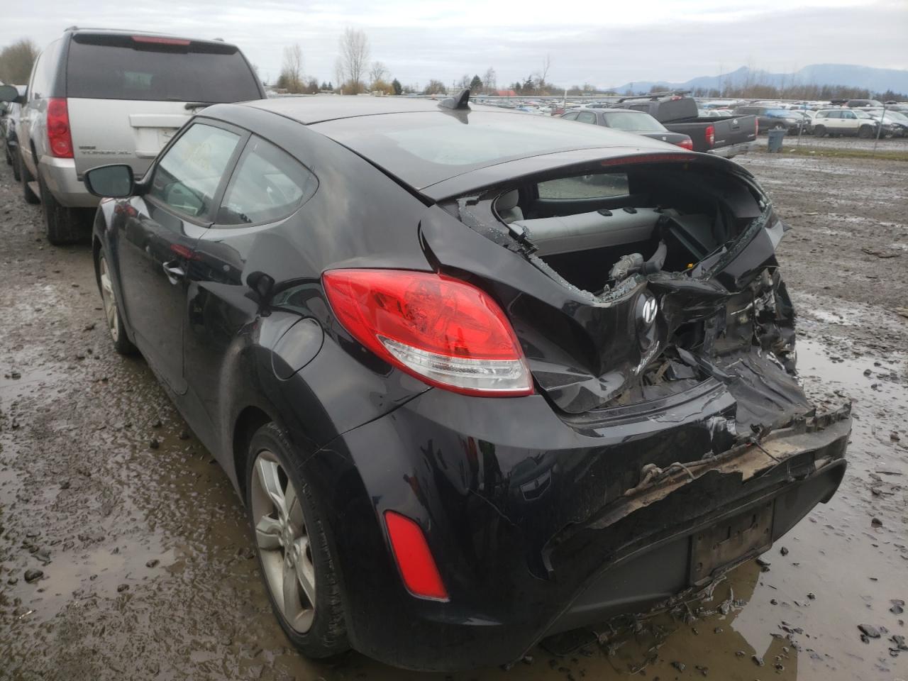 Photo 3 from auction – 2013 HYUNDAI VELOSTER with VIN KMHTC6AD3DU087282