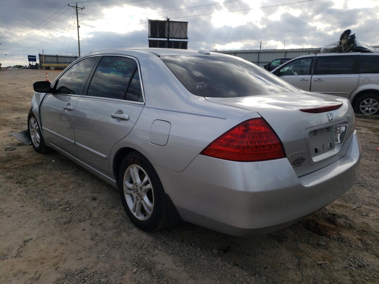 Photo 3 from auction – 2007 HONDA ACCORD EX with VIN 1HGCM56857A112438