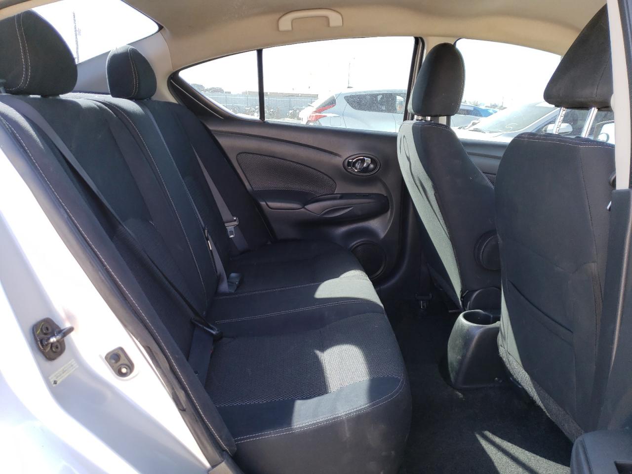 Photo 6 from auction – 2017 NISSAN VERSA S with VIN 3N1CN7AP3HL816110