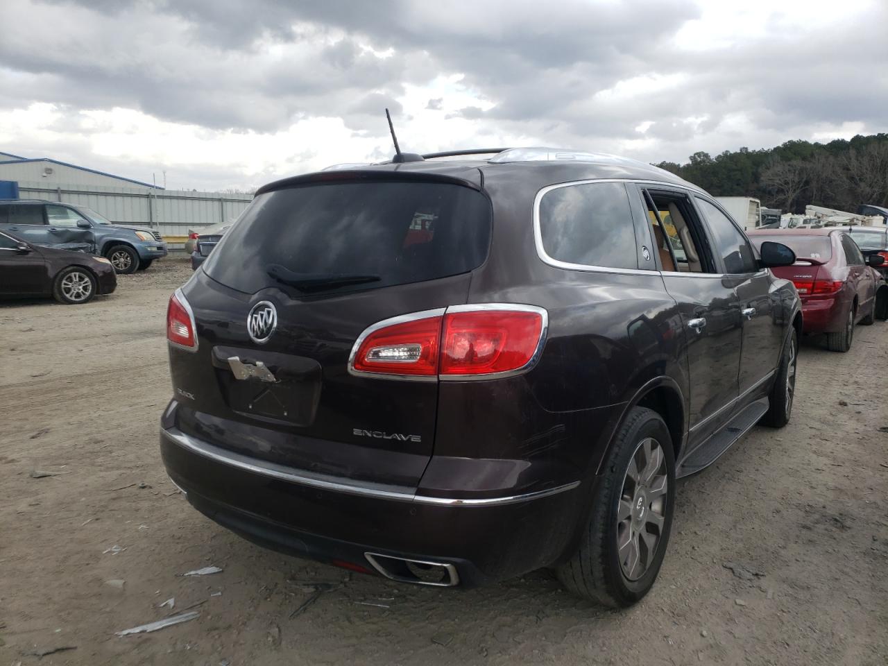 Photo 4 from auction – 2016 BUICK ENCLAVE with VIN 5GAKRCKDXGJ114769