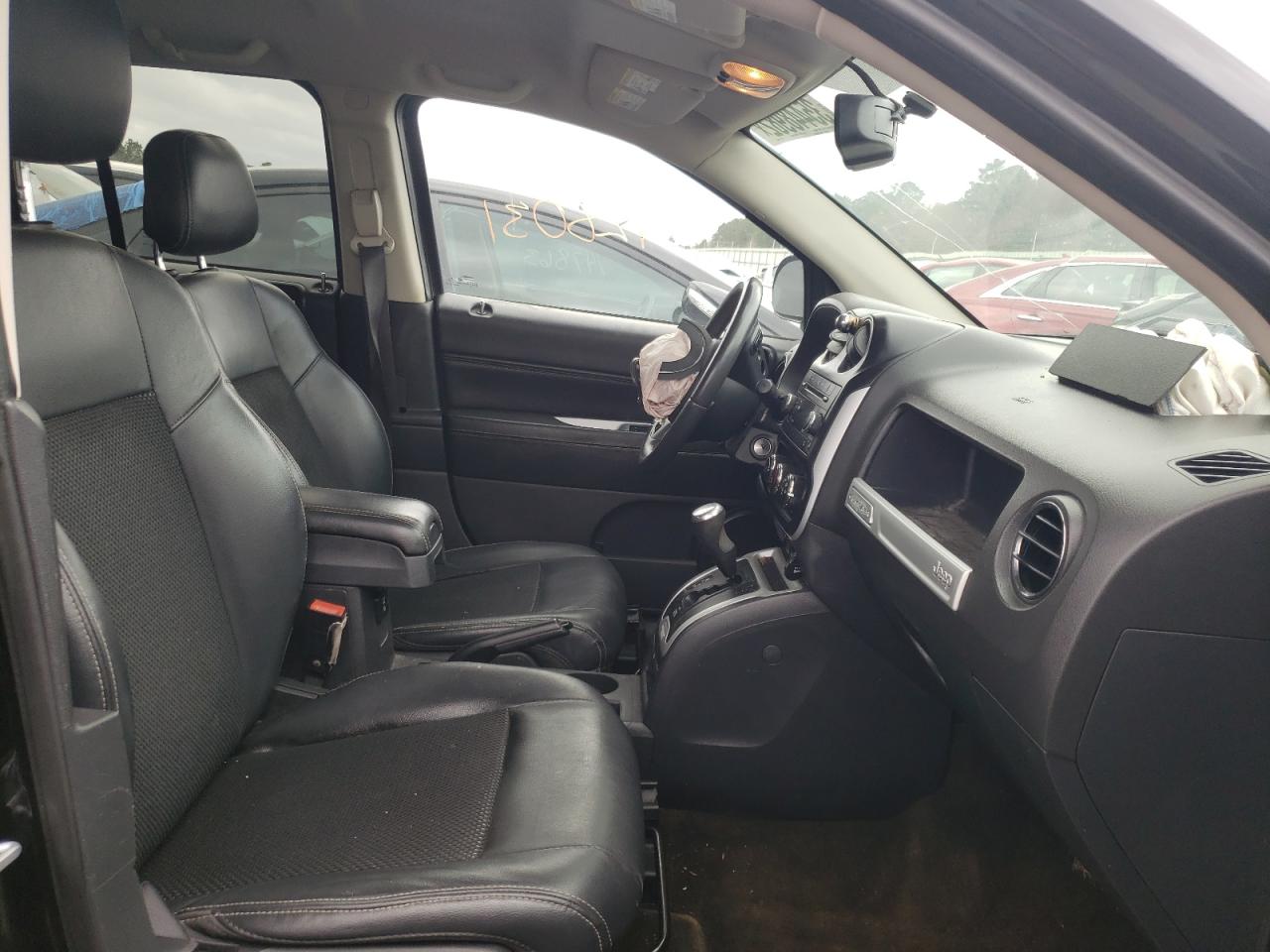 Photo 5 from auction – 2016 JEEP COMPASS LA with VIN 1C4NJCEA9GD769671