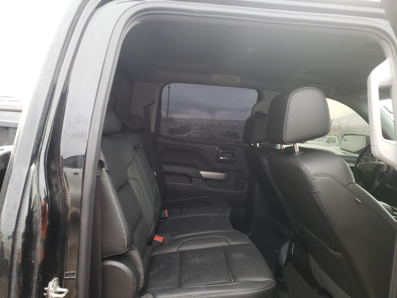Photo 6 from auction – 2018 CHEVROLET SILVERADO with VIN 3GCUKREC4JG493519