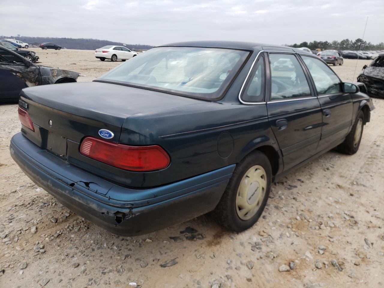 Photo 4 from auction – 1995 FORD TAURUS GL with VIN 1FALP52U2SA205795
