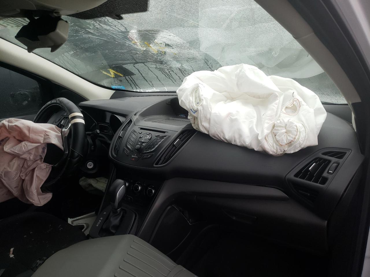 Photo 9 from auction – 2015 FORD ESCAPE S with VIN 1FMCU0F7XFUB42200