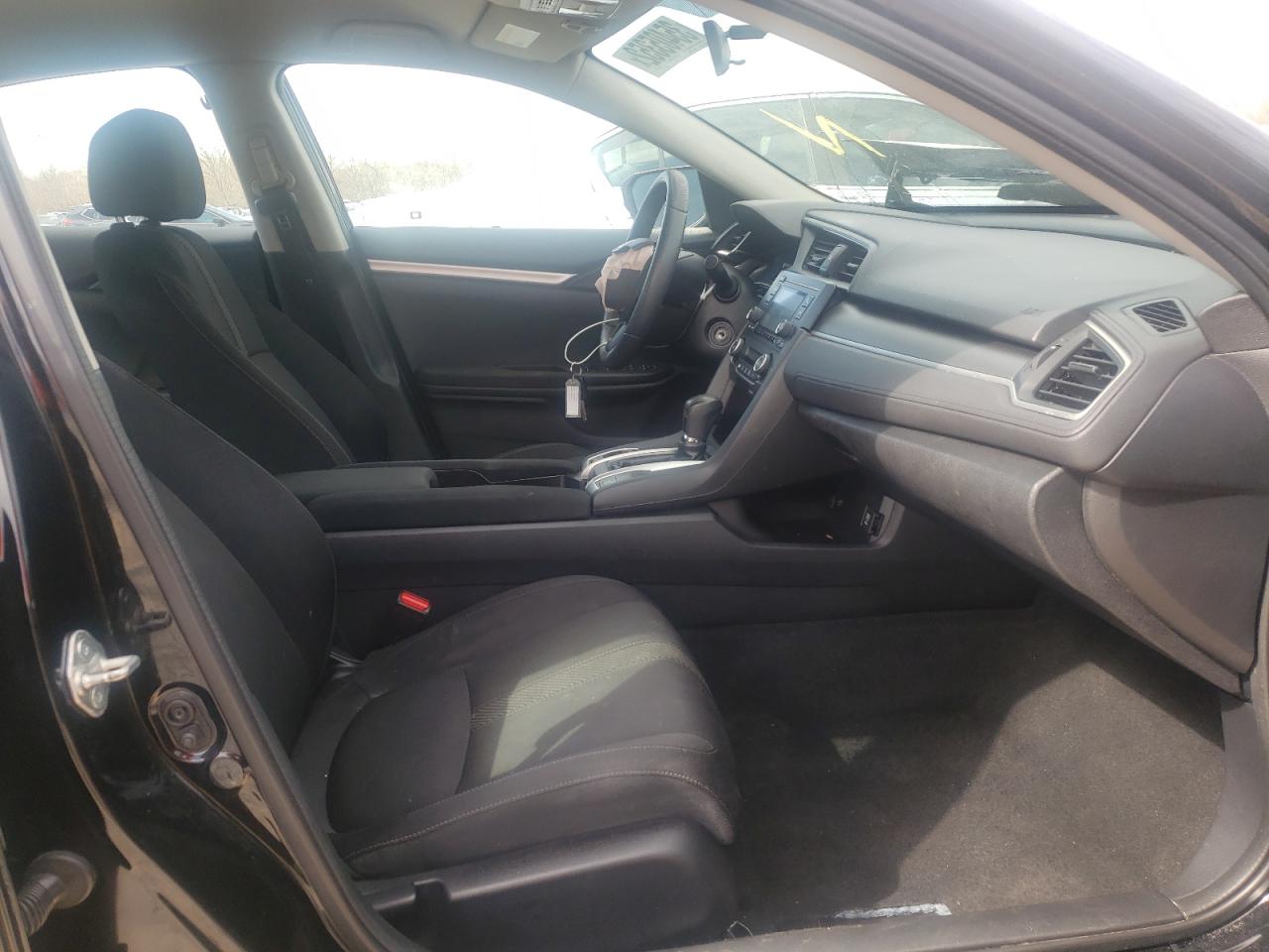 Photo 5 from auction – 2018 HONDA CIVIC LX with VIN 2HGFC2F52JH523714