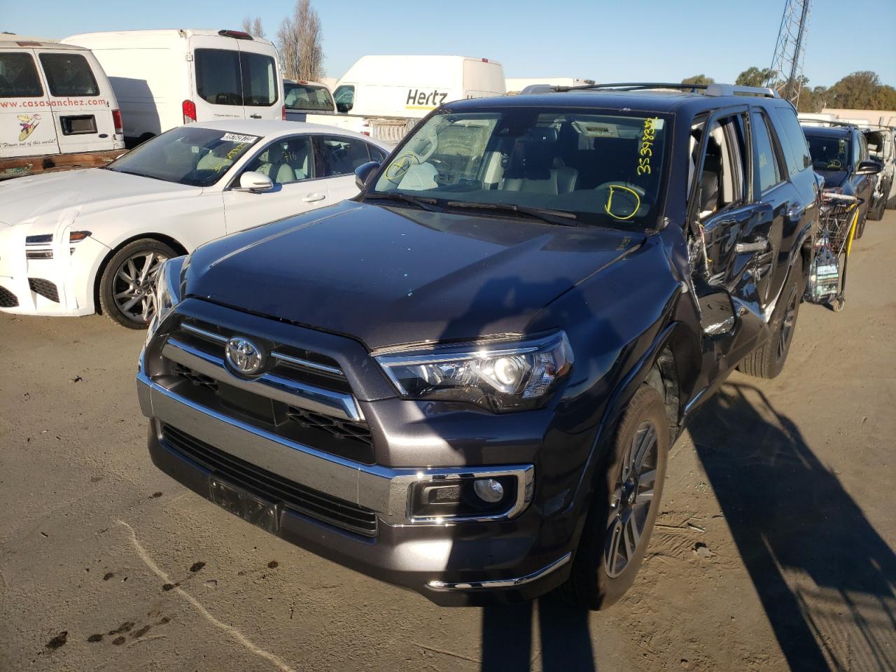 Photo 2 from auction – 2020 TOYOTA 4RUNNER SR with VIN JTEBU5JR3L5797628