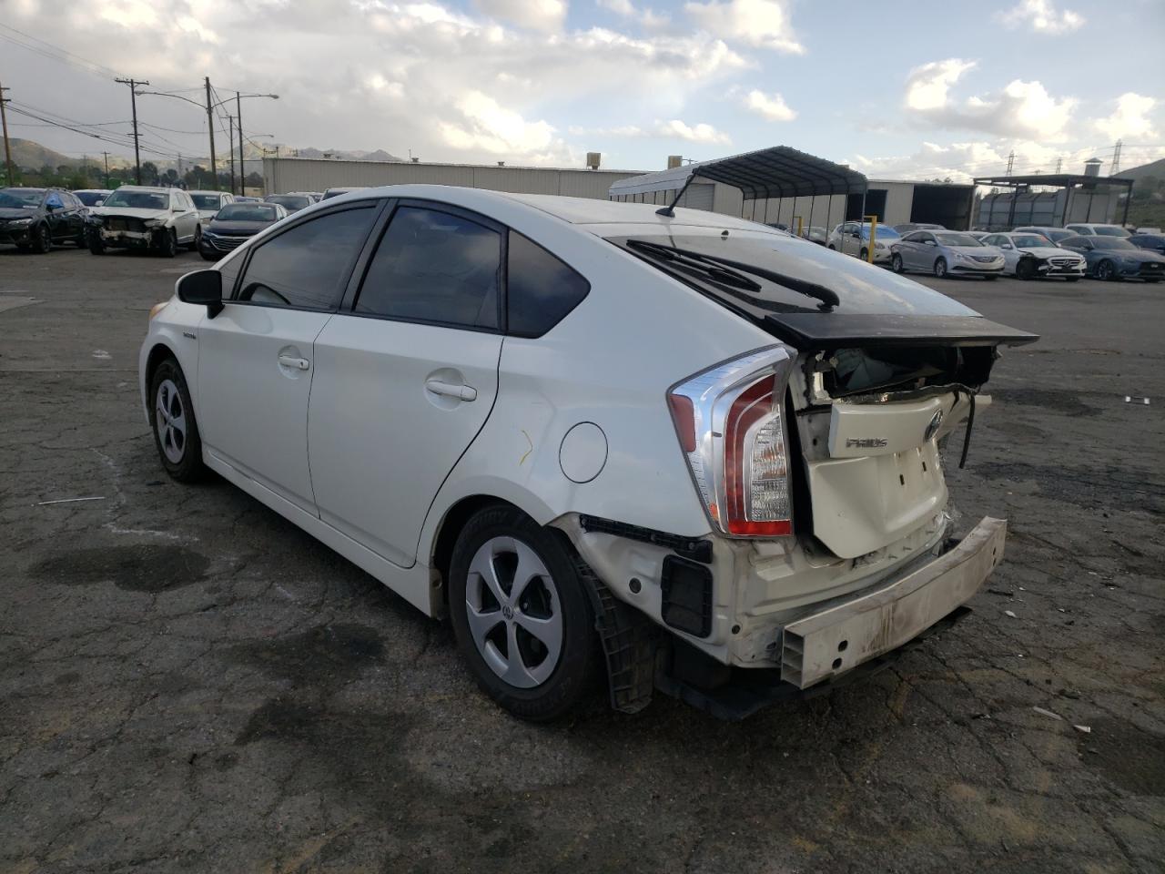 Photo 3 from auction – 2014 TOYOTA PRIUS with VIN JTDKN3DU2E1749215