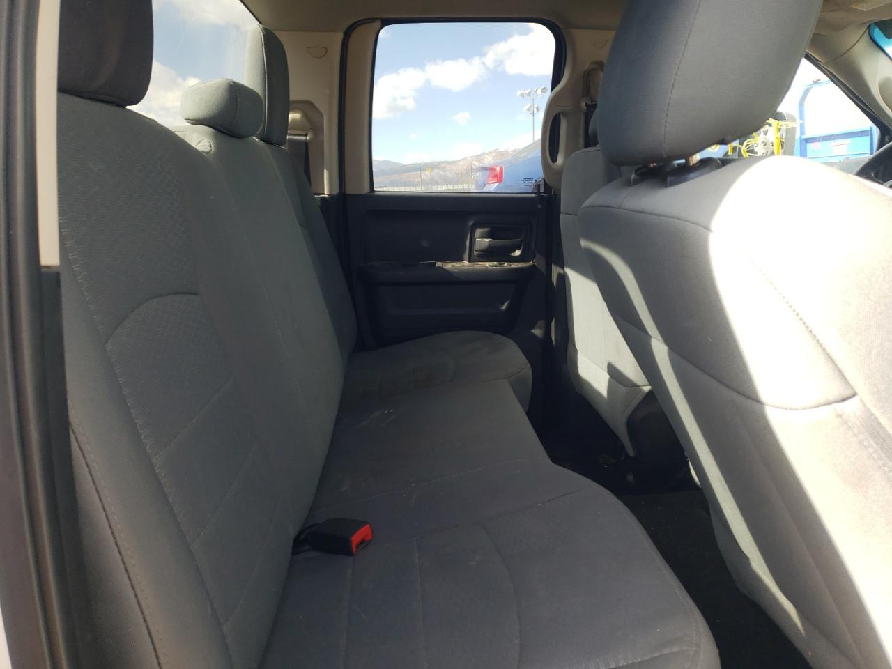 Photo 6 from auction – 2015 RAM 1500 ST with VIN 1C6RR7FM5FS663262