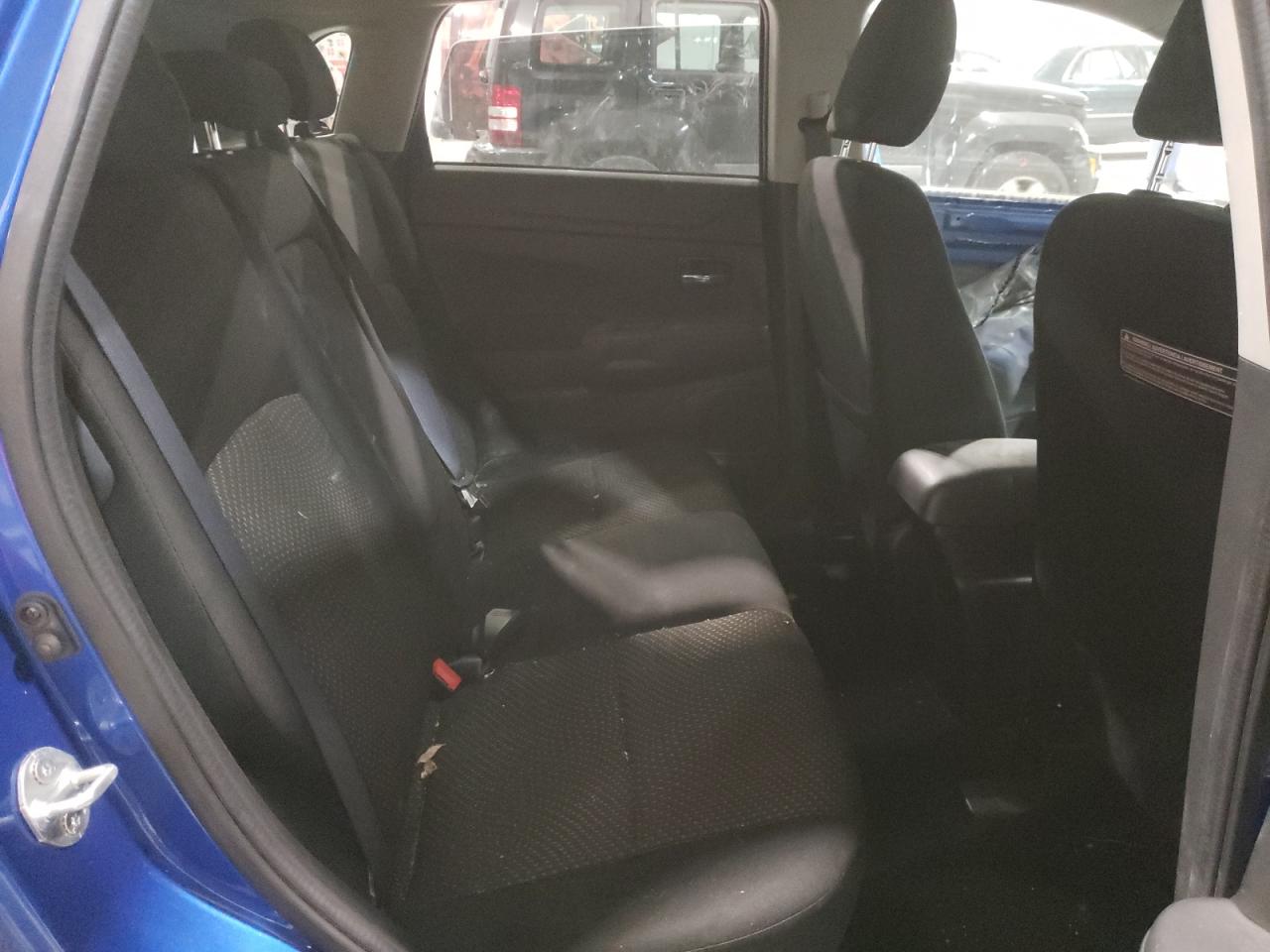 Photo 6 from auction – 2016 MITSUBISHI OUTLANDER with VIN JA4AP3AU2GZ064866