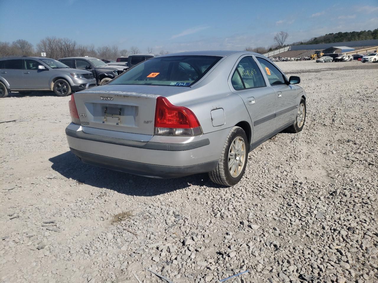 Photo 4 from auction – 2004 VOLVO S60 2.5T with VIN YV1RS59V042360211