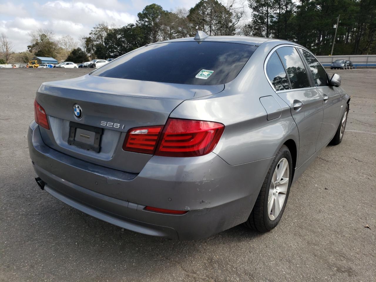 Photo 4 from auction – 2011 BMW 528 I with VIN WBAFR1C53BC746194